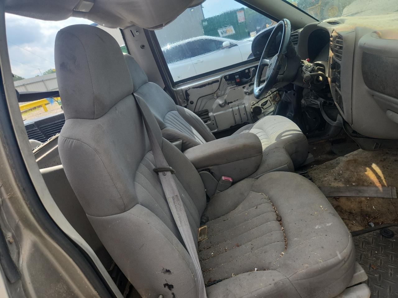 2003 CHEVROLET S10