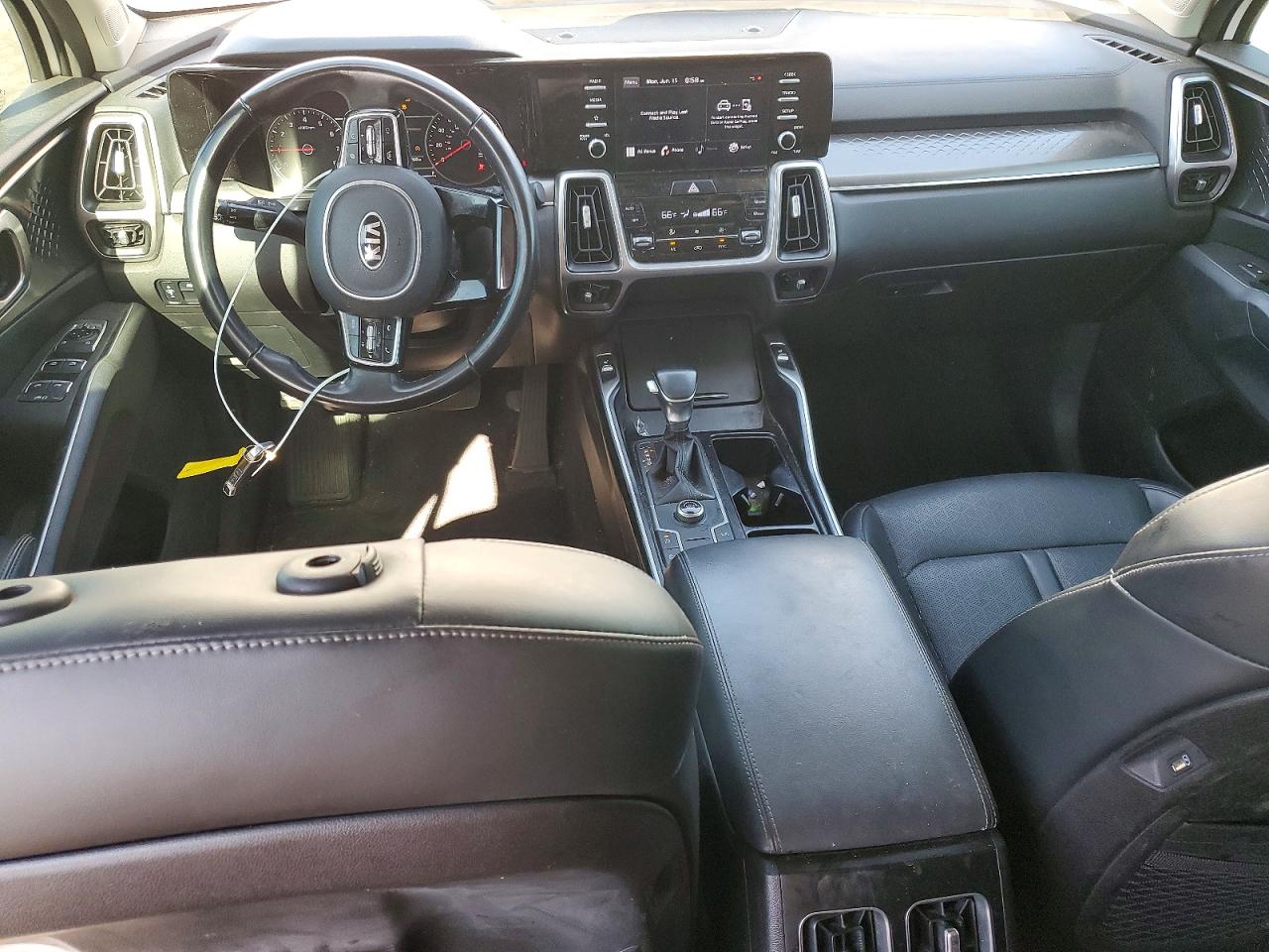 2021 KIA SORENTO
