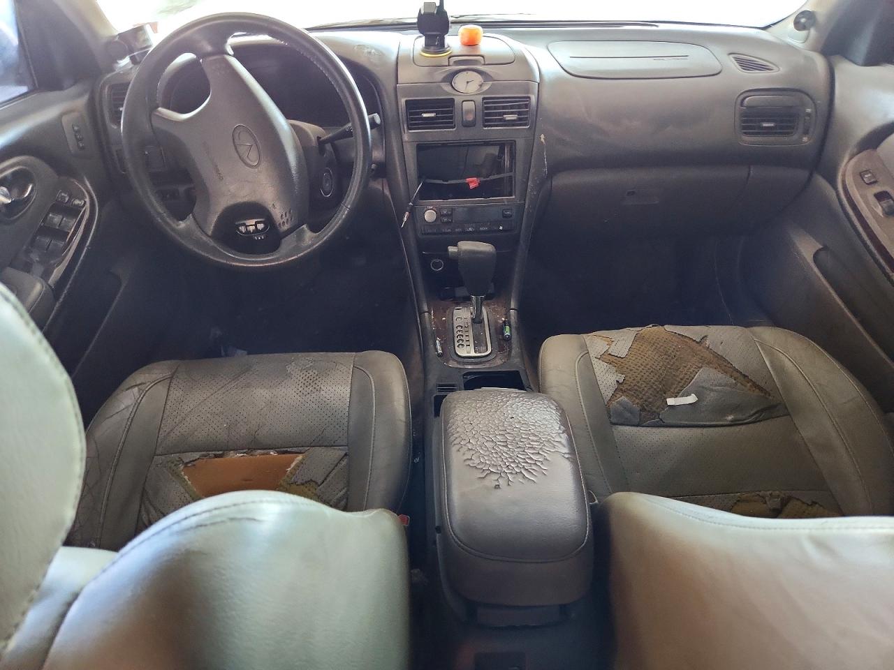 2000 INFINITI I30