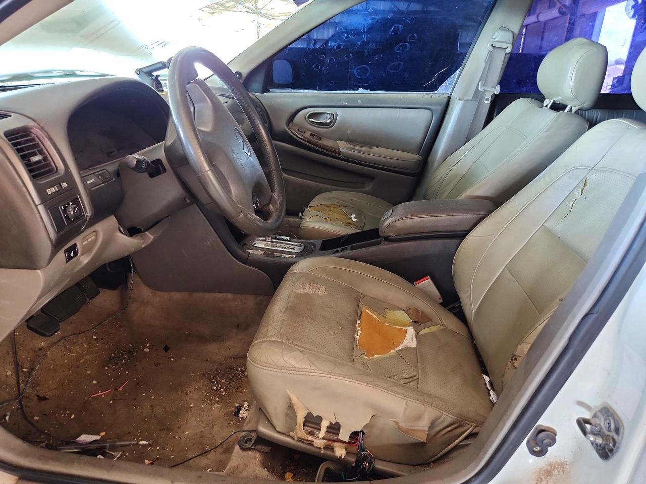 2000 INFINITI I30
