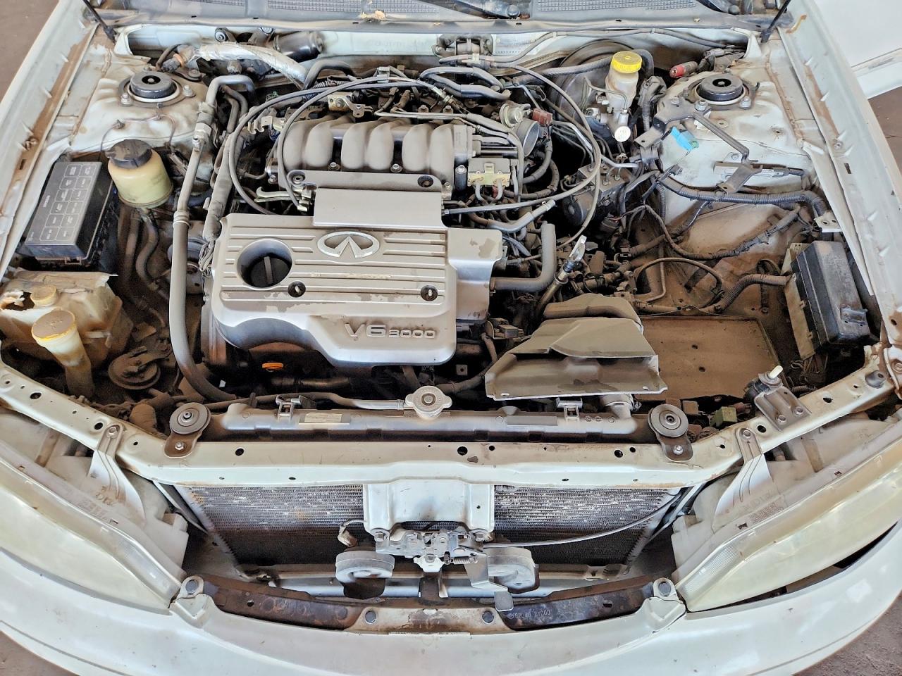 2000 INFINITI I30