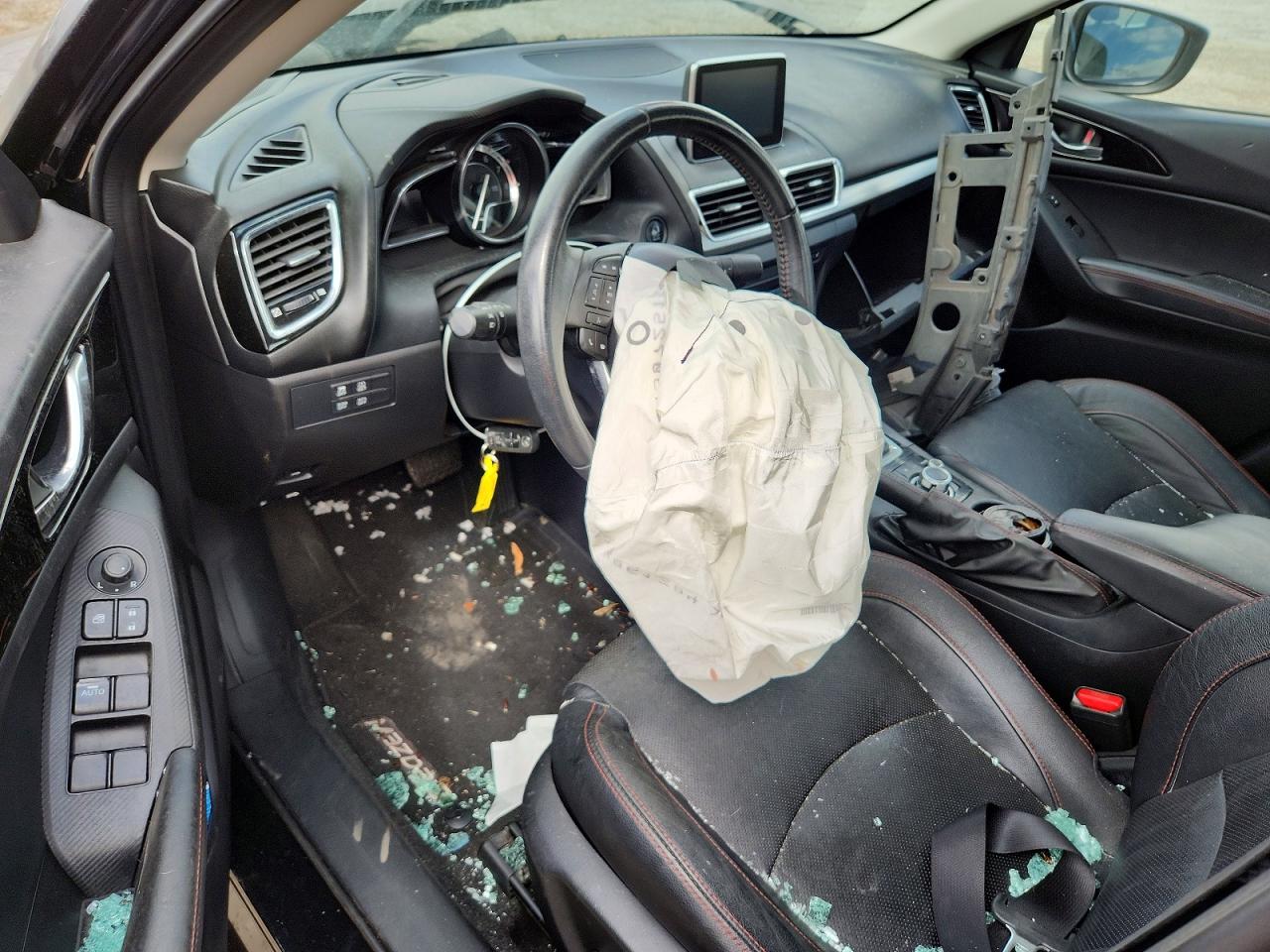 2014 MAZDA 3