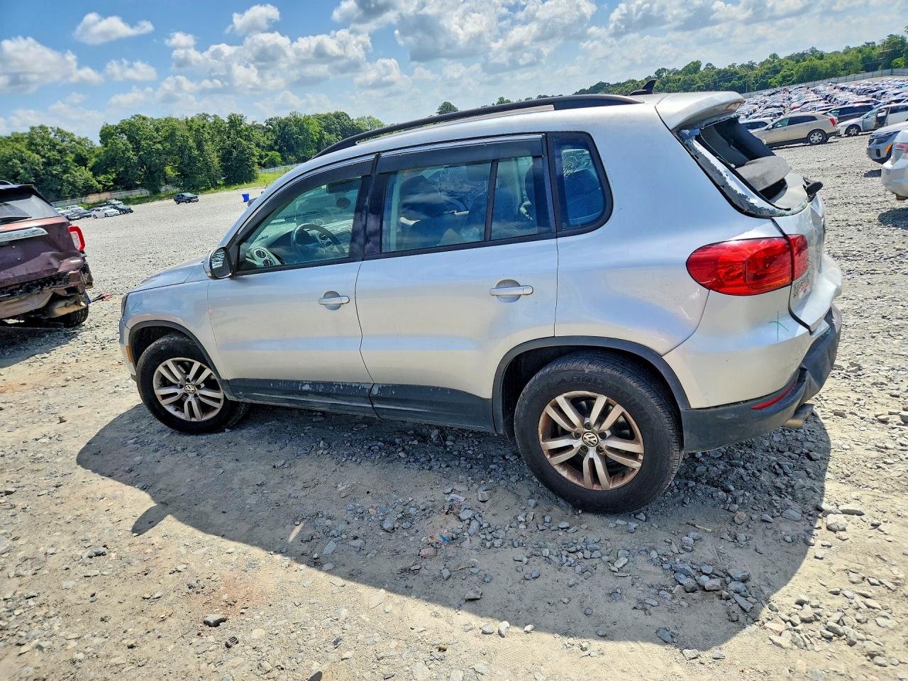 2017 VOLKSWAGEN TIGUAN
