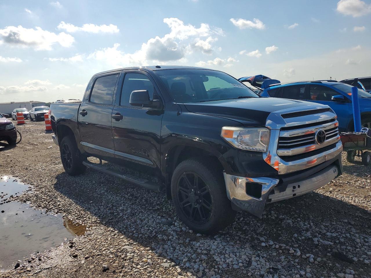 2017 TOYOTA TUNDRA