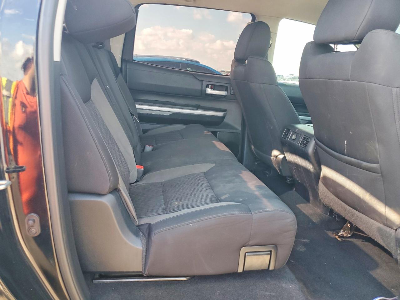 2017 TOYOTA TUNDRA