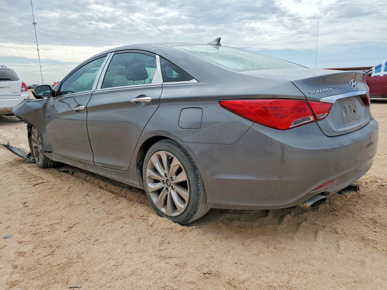 2011 HYUNDAI SONATA