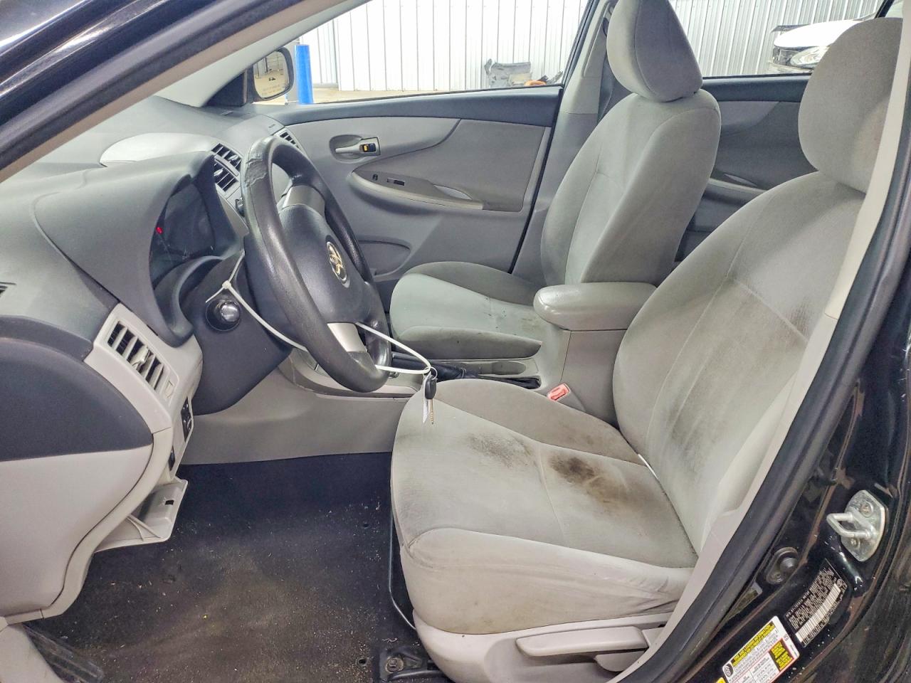 2011 TOYOTA COROLLA  L