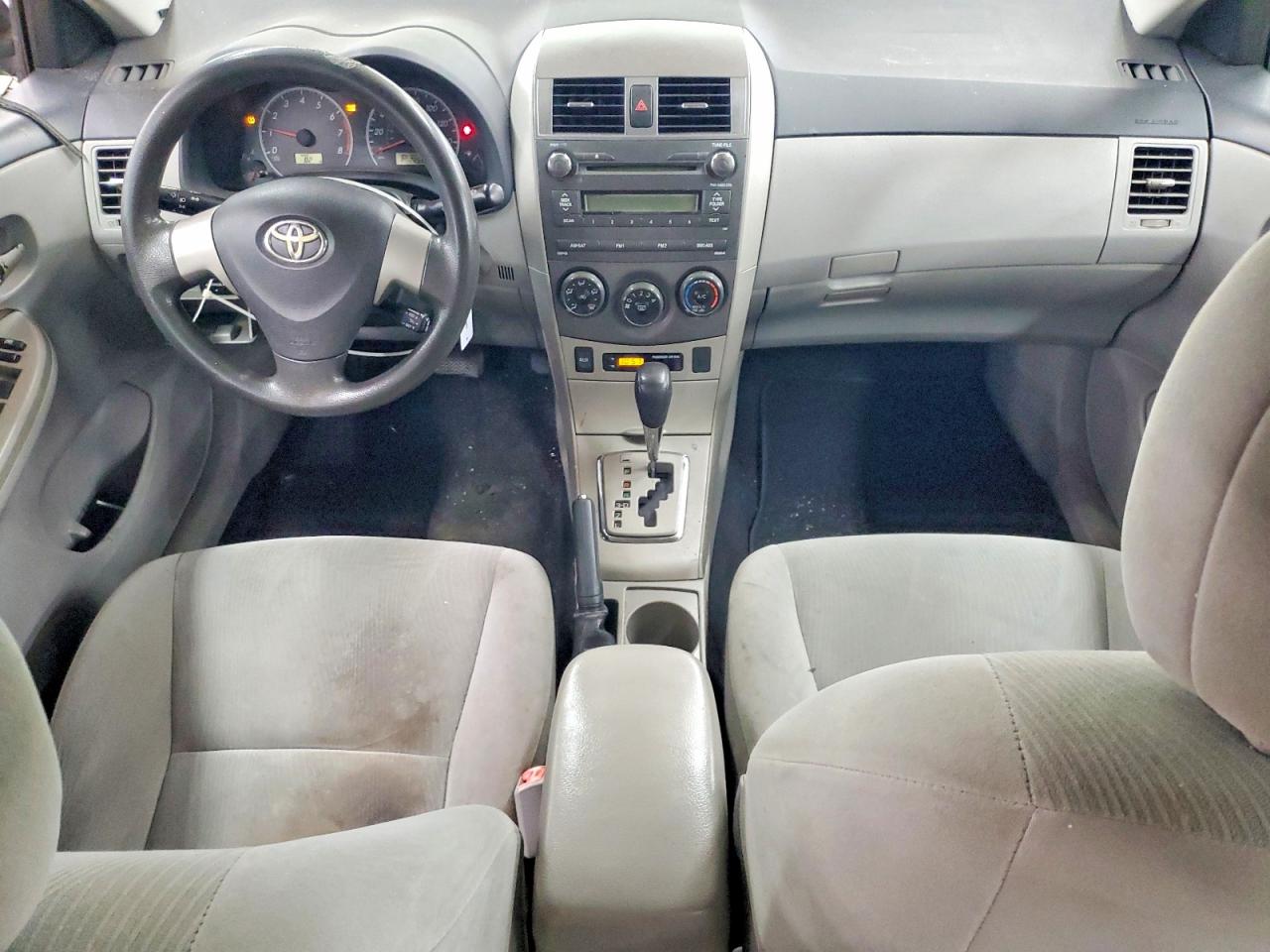 2011 TOYOTA COROLLA  L
