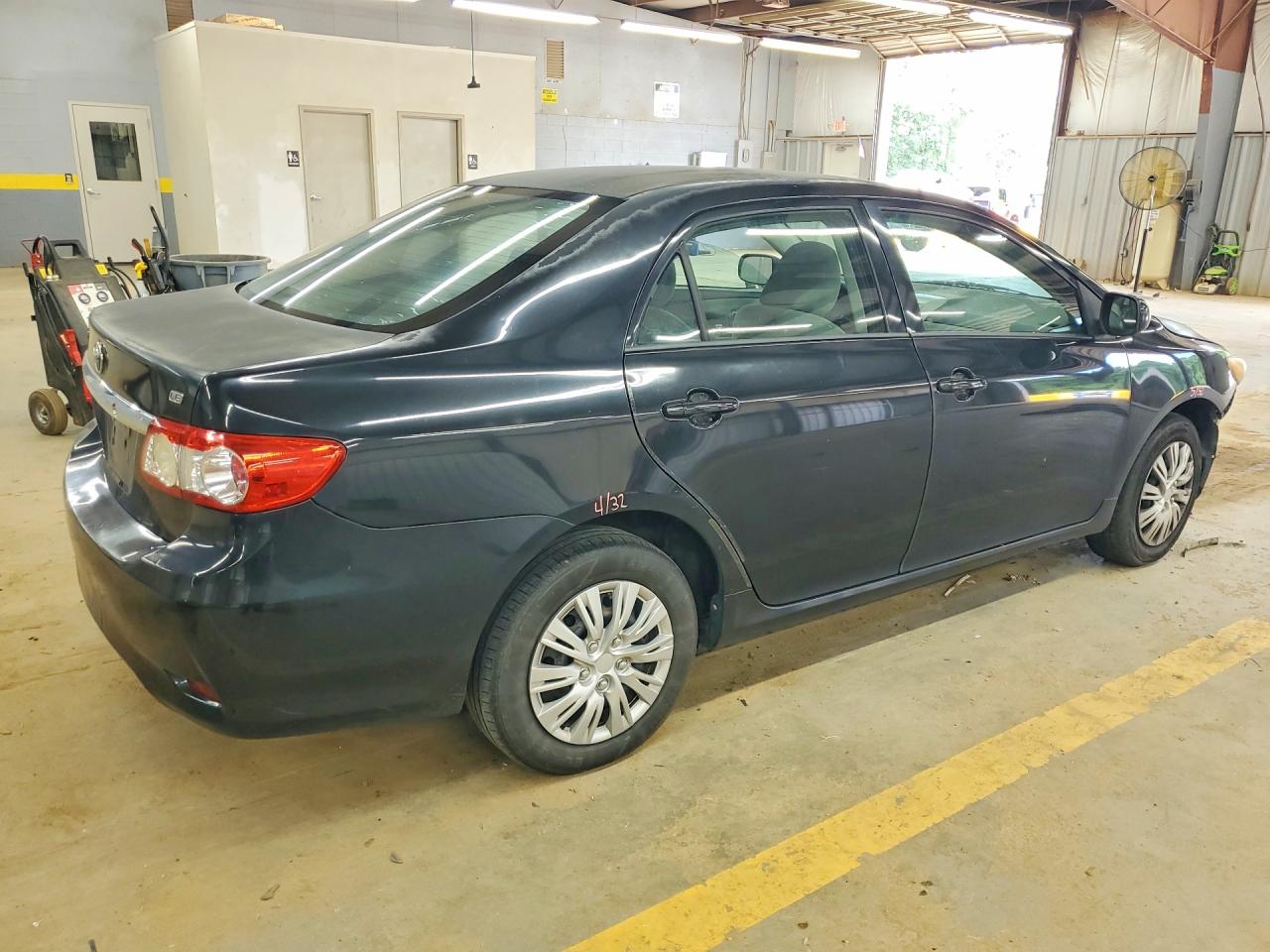 2011 TOYOTA COROLLA  L