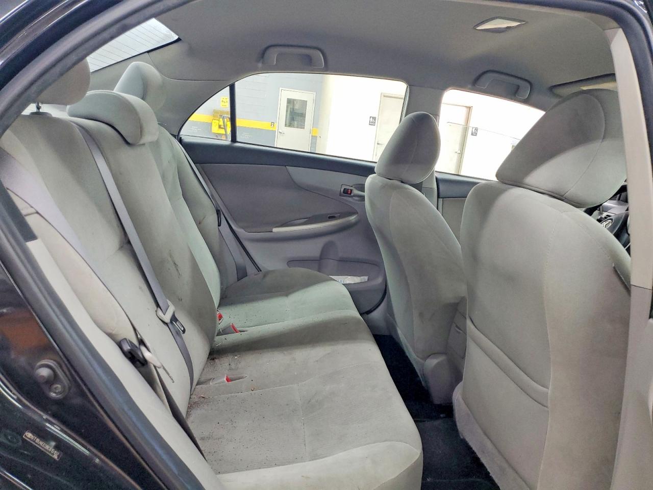 2011 TOYOTA COROLLA  L