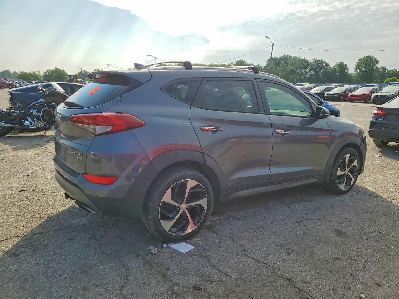 2016 HYUNDAI TUCSON