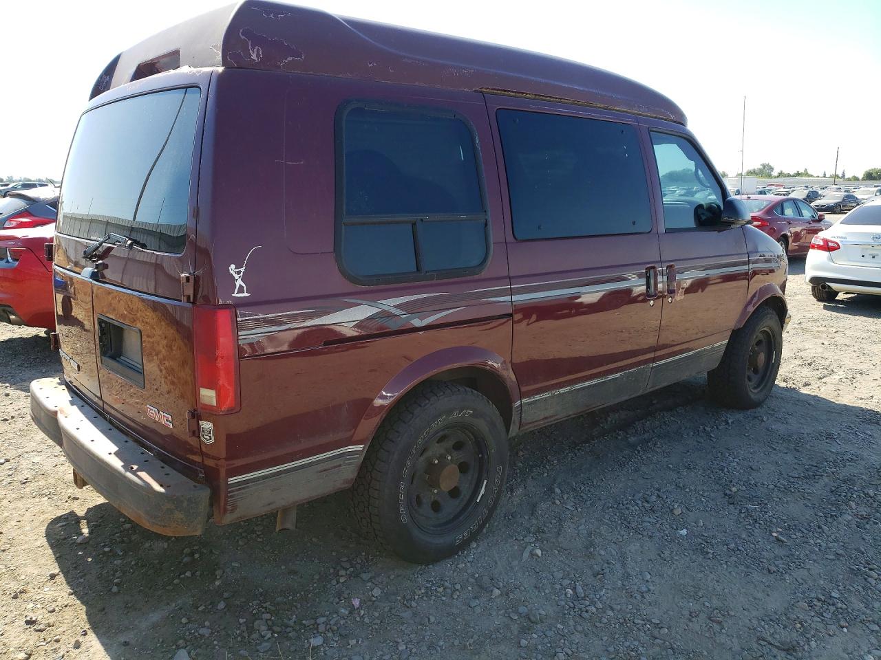 2005 GMC SAFARI XT
