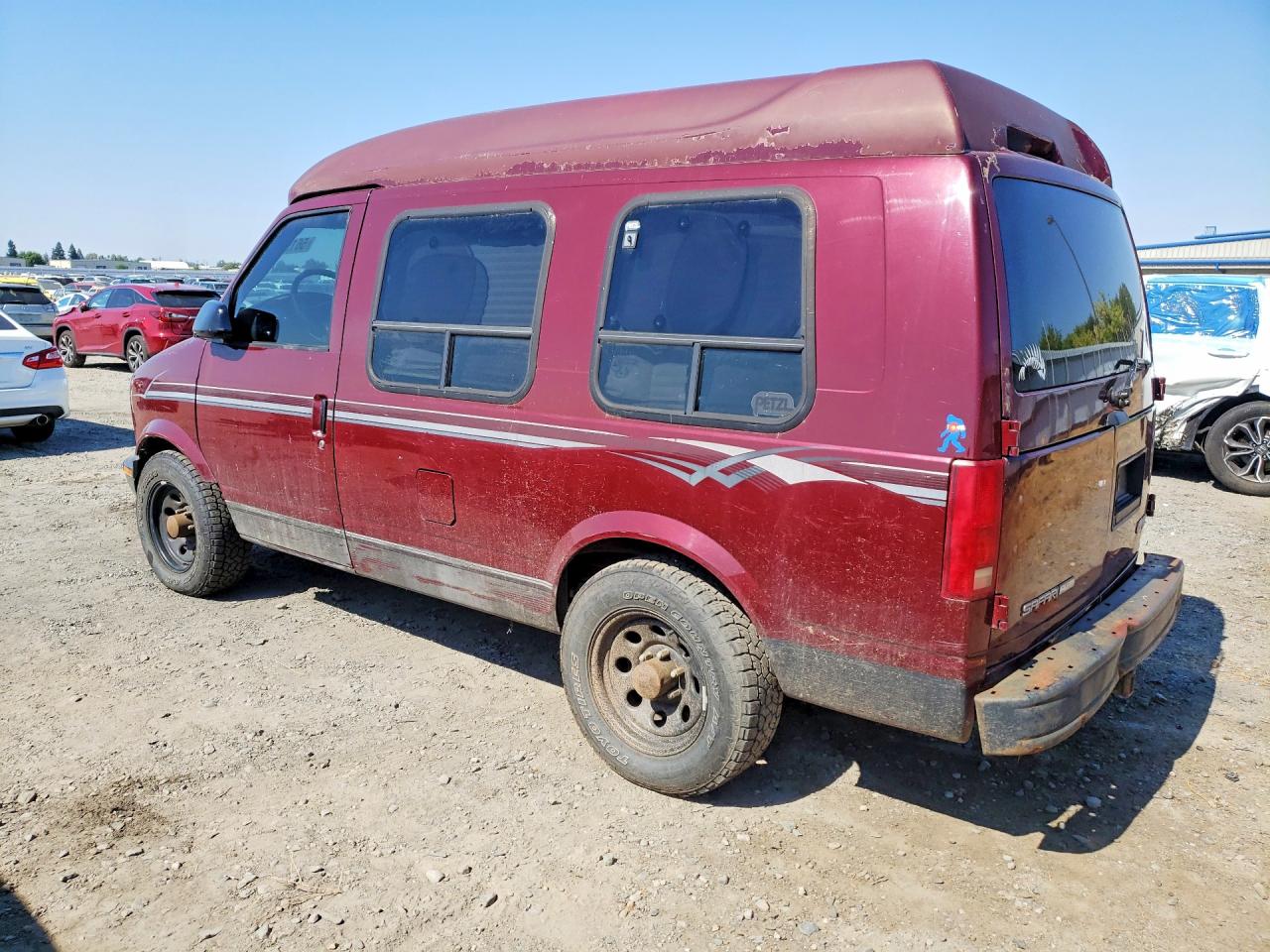 2005 GMC SAFARI XT