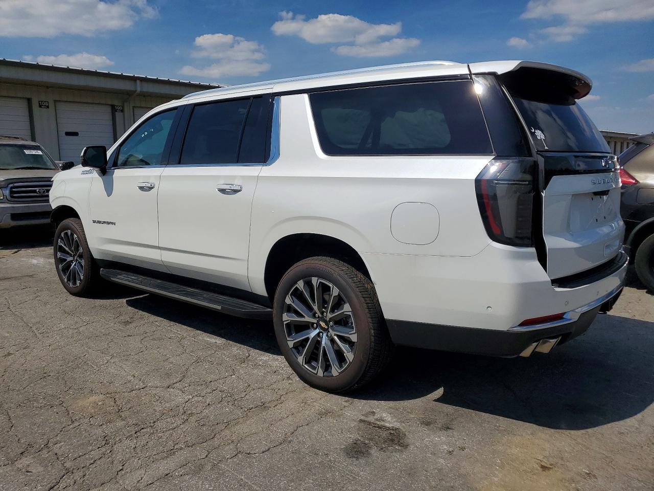 2025 CHEVROLET SUBURBAN