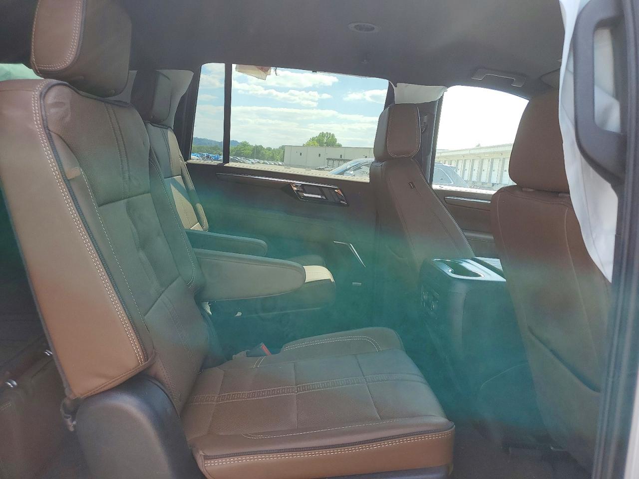 2025 CHEVROLET SUBURBAN