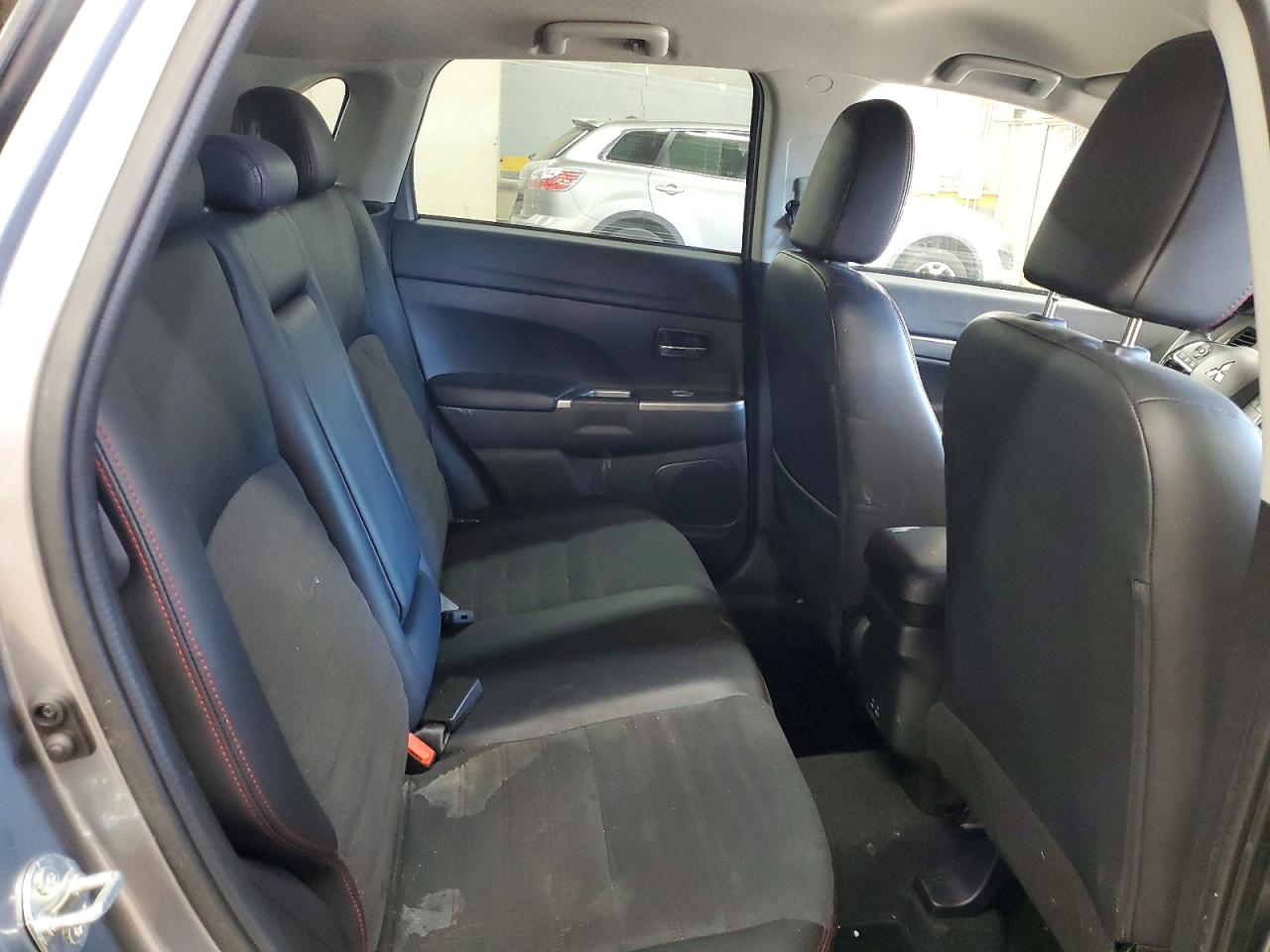 2024 MITSUBISHI OUTLANDER