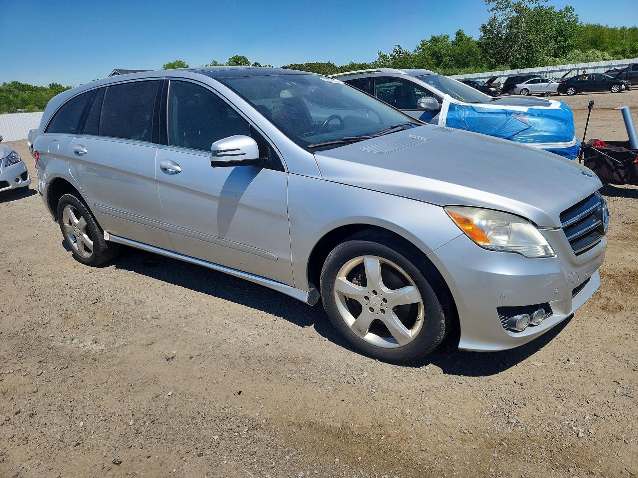 2011 MERCEDES-BENZ R-CLASS