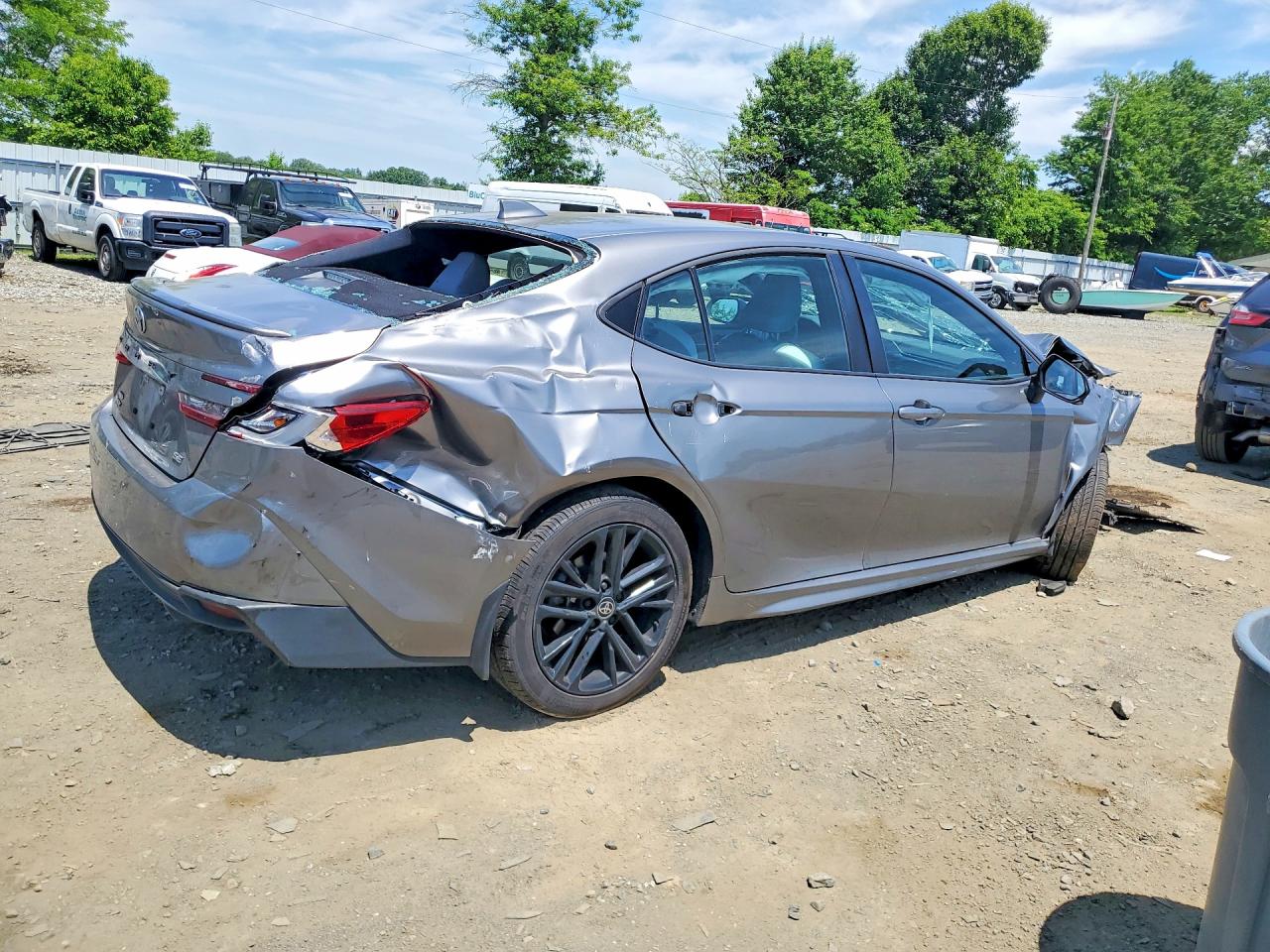 2025 TOYOTA CAMRY