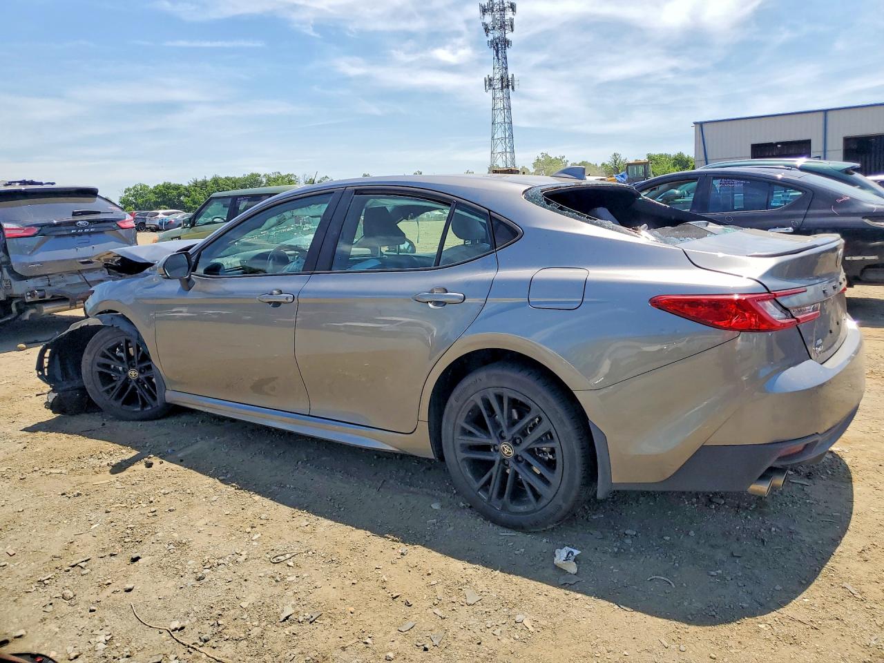 2025 TOYOTA CAMRY