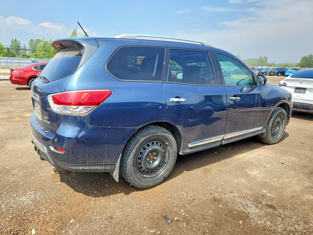2013 NISSAN PATHFINDER