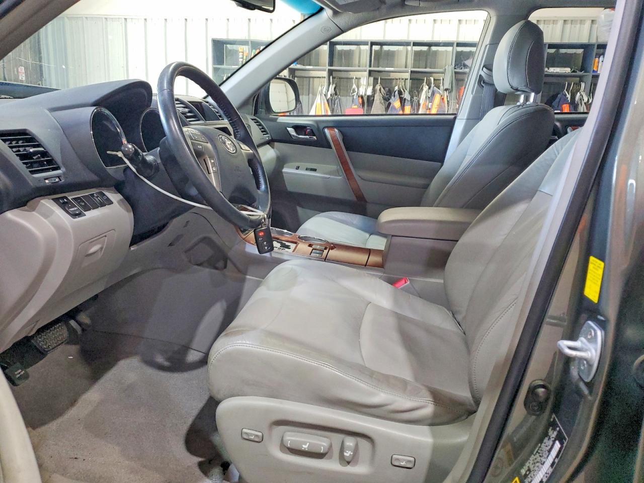 2009 TOYOTA HIGHLANDER