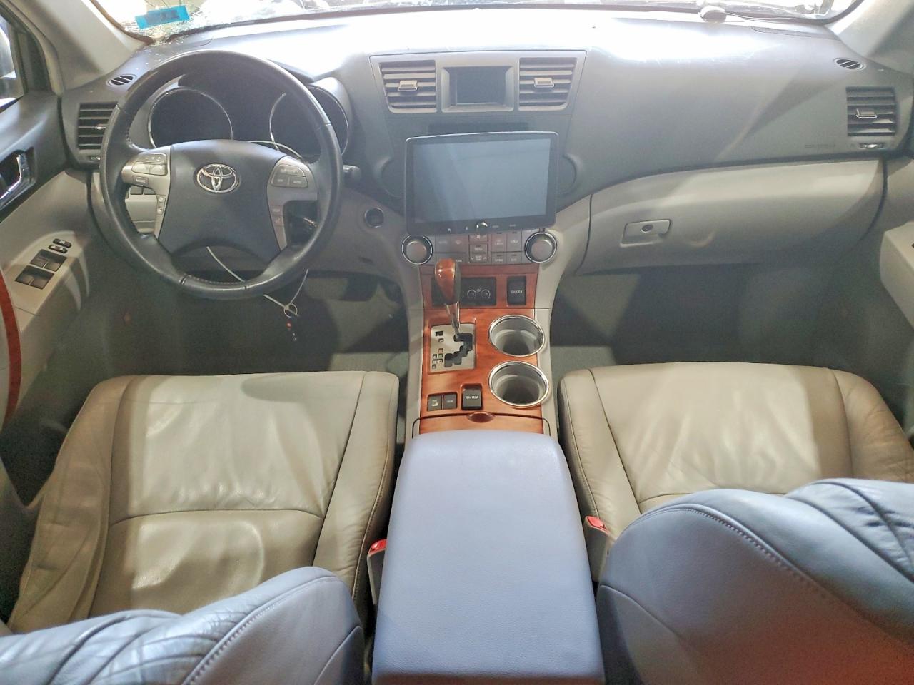 2009 TOYOTA HIGHLANDER
