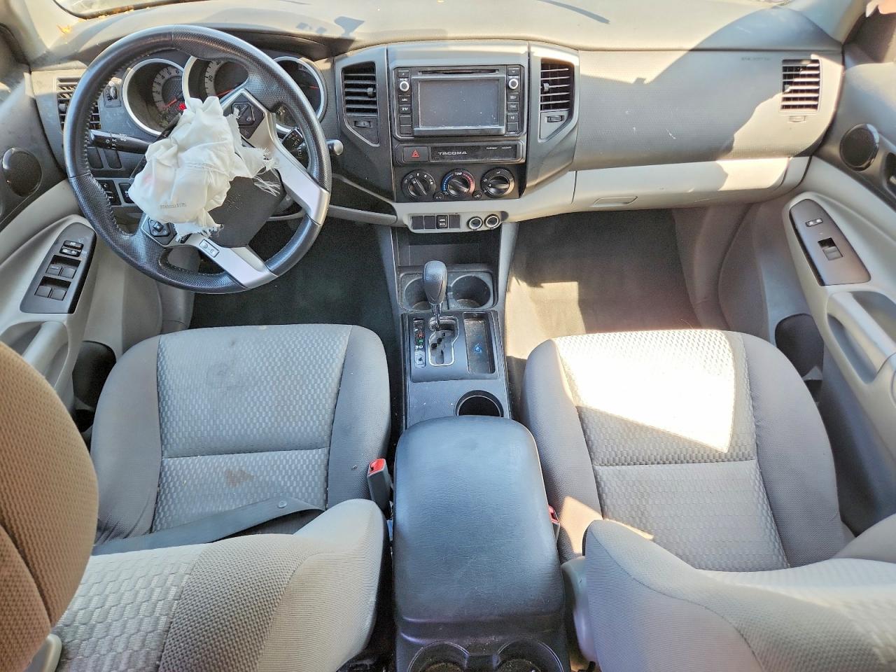 2015 TOYOTA TACOMA