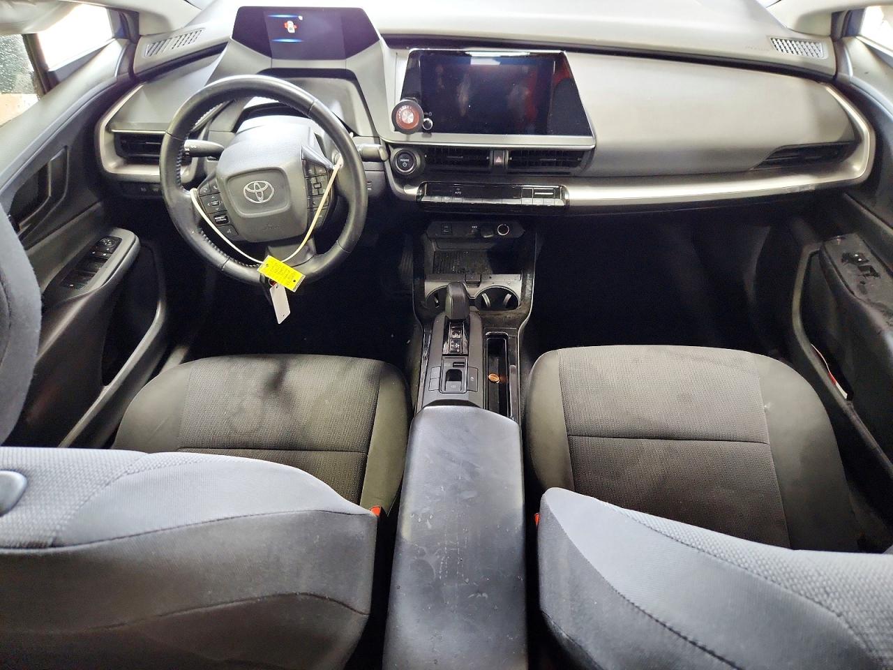 2024 TOYOTA PRIUS