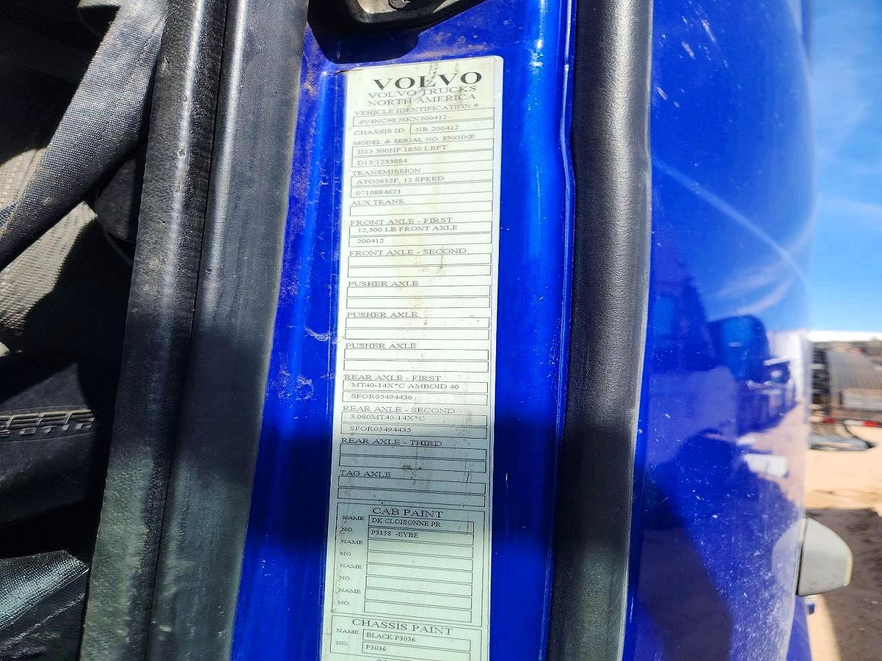 2019 VOLVO VN