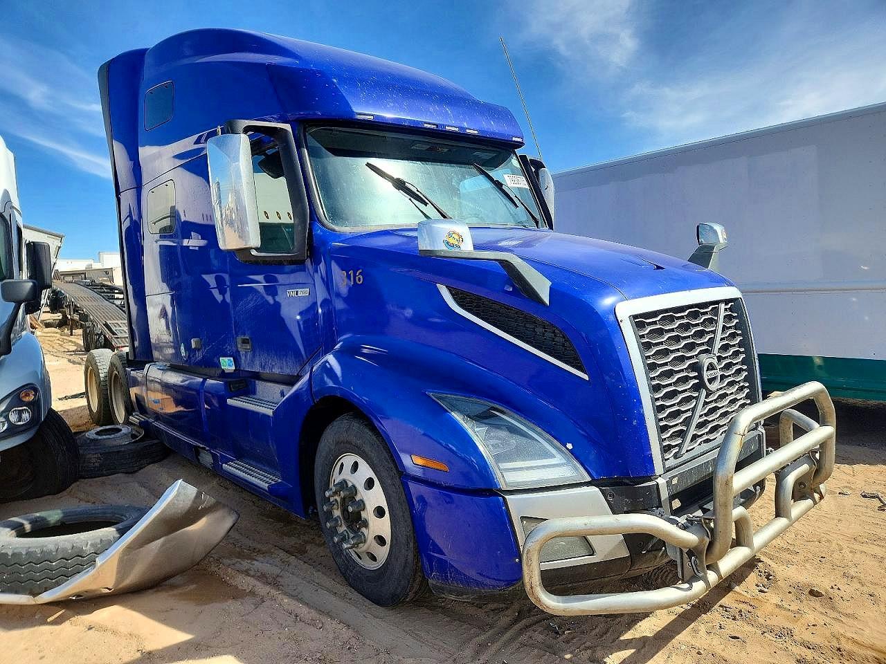 2019 VOLVO VN