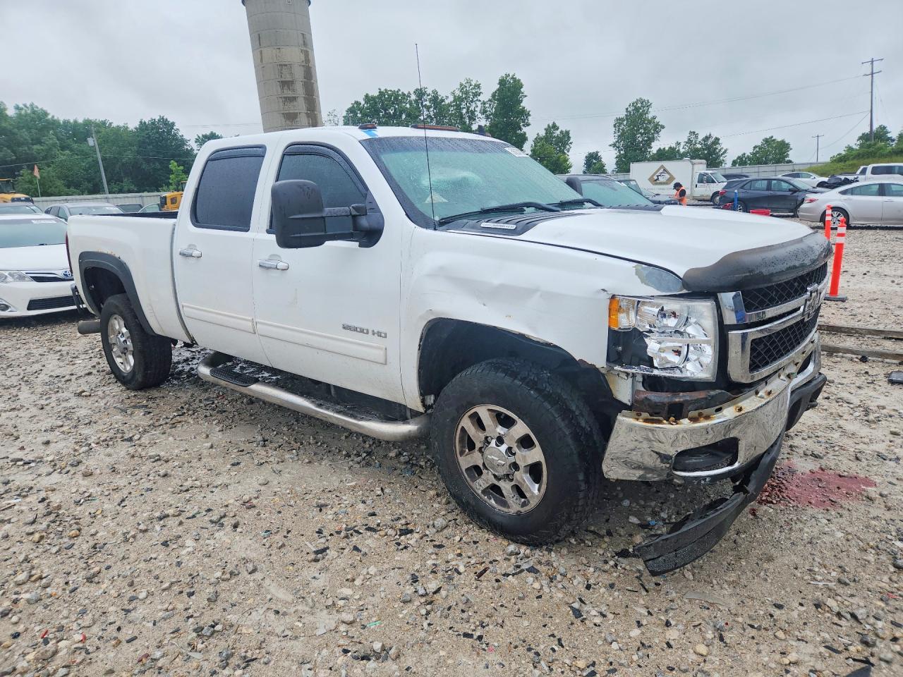 2011 CHEVROLET SILVERADO