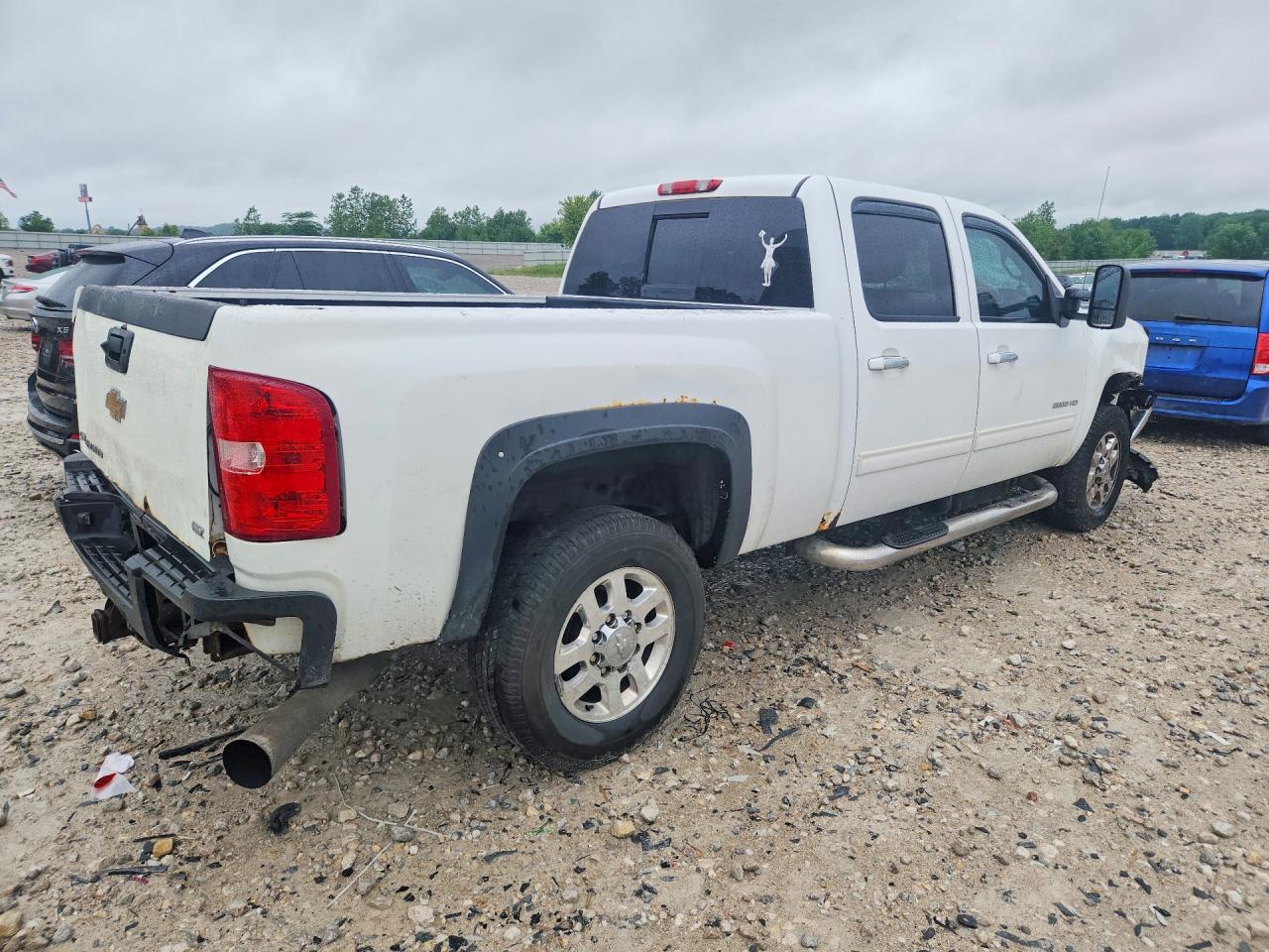 2011 CHEVROLET SILVERADO