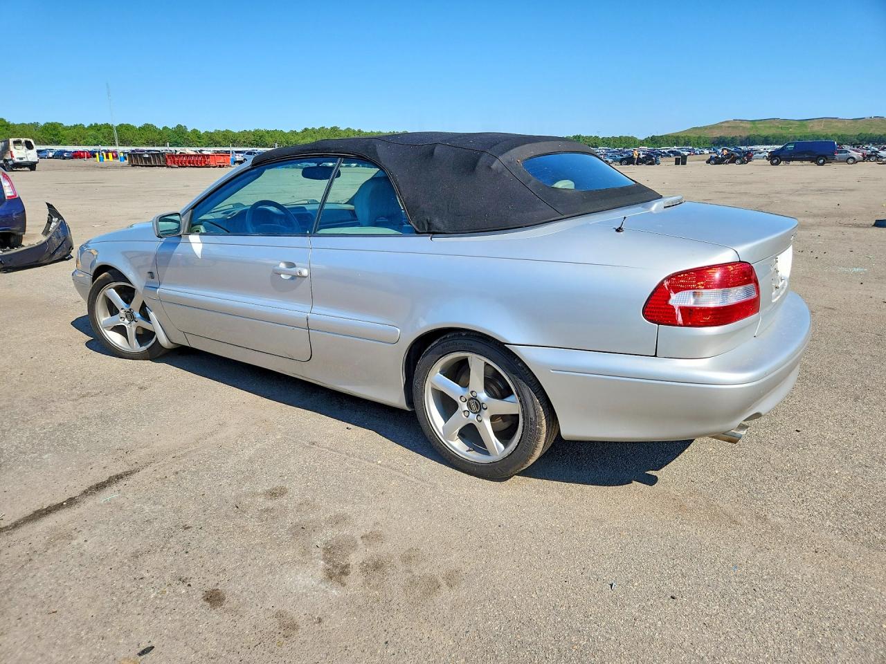 2004 VOLVO C70