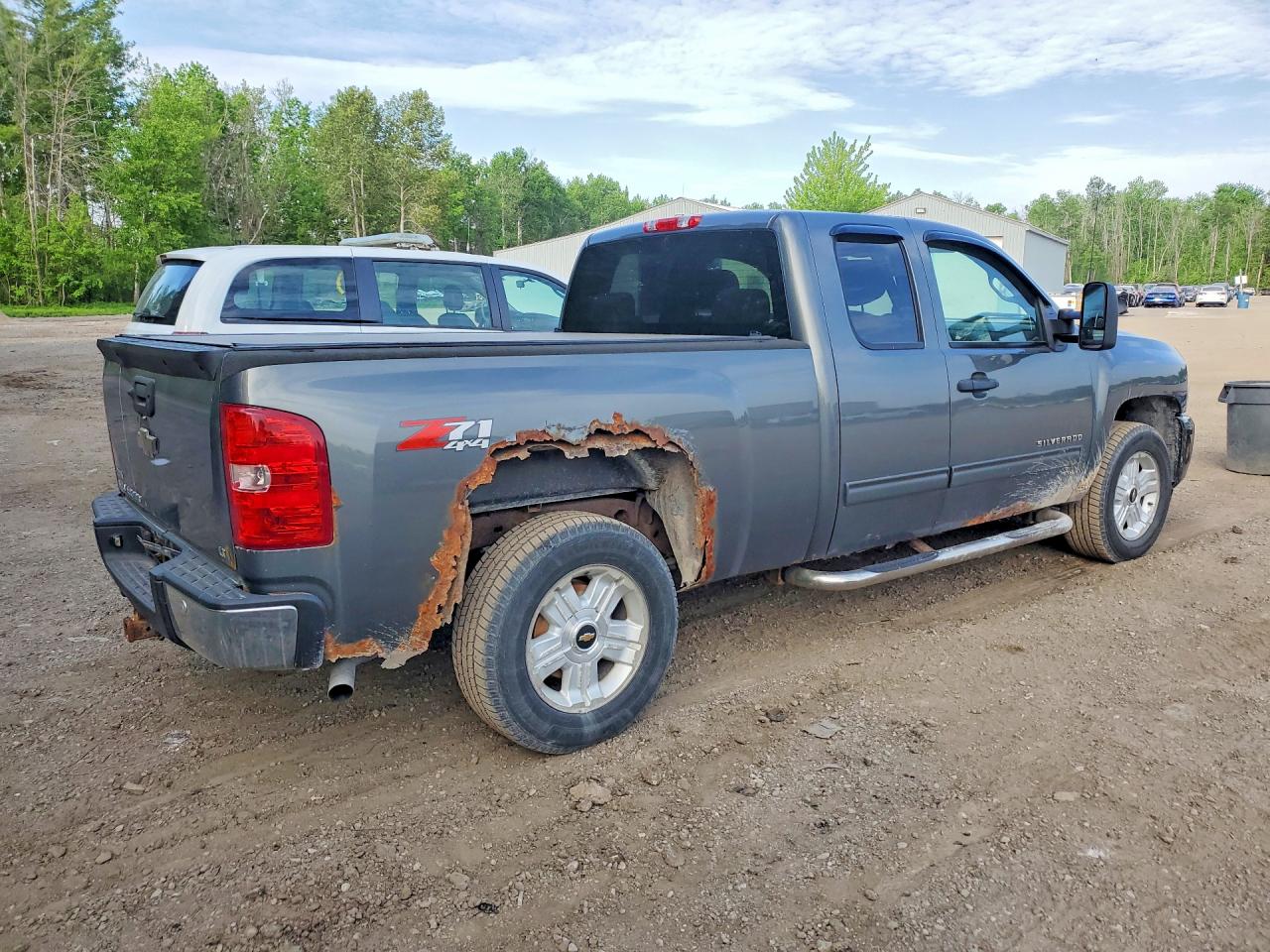 2011 CHEVROLET SILVERADO