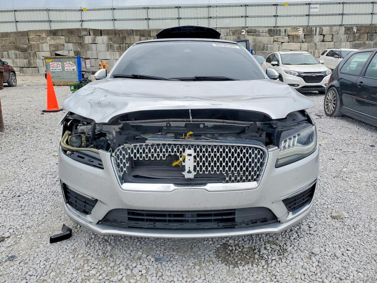 2017 LINCOLN MKZ