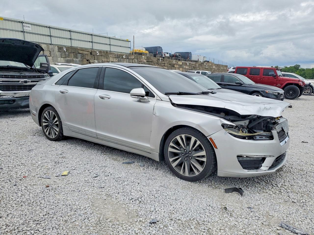 2017 LINCOLN MKZ