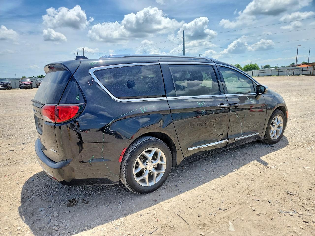 2017 CHRYSLER PACIFICA