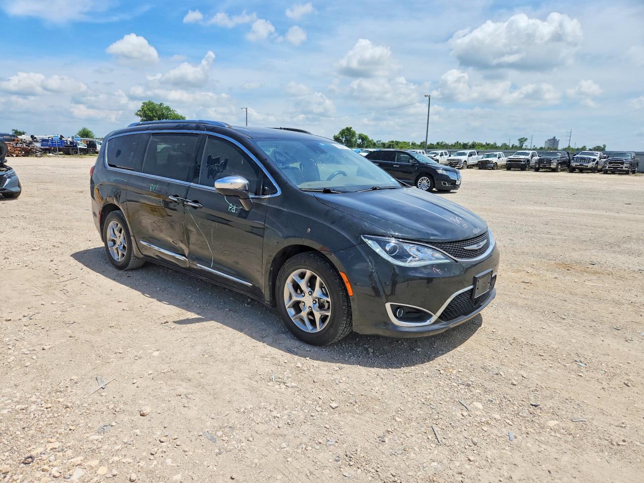 2017 CHRYSLER PACIFICA