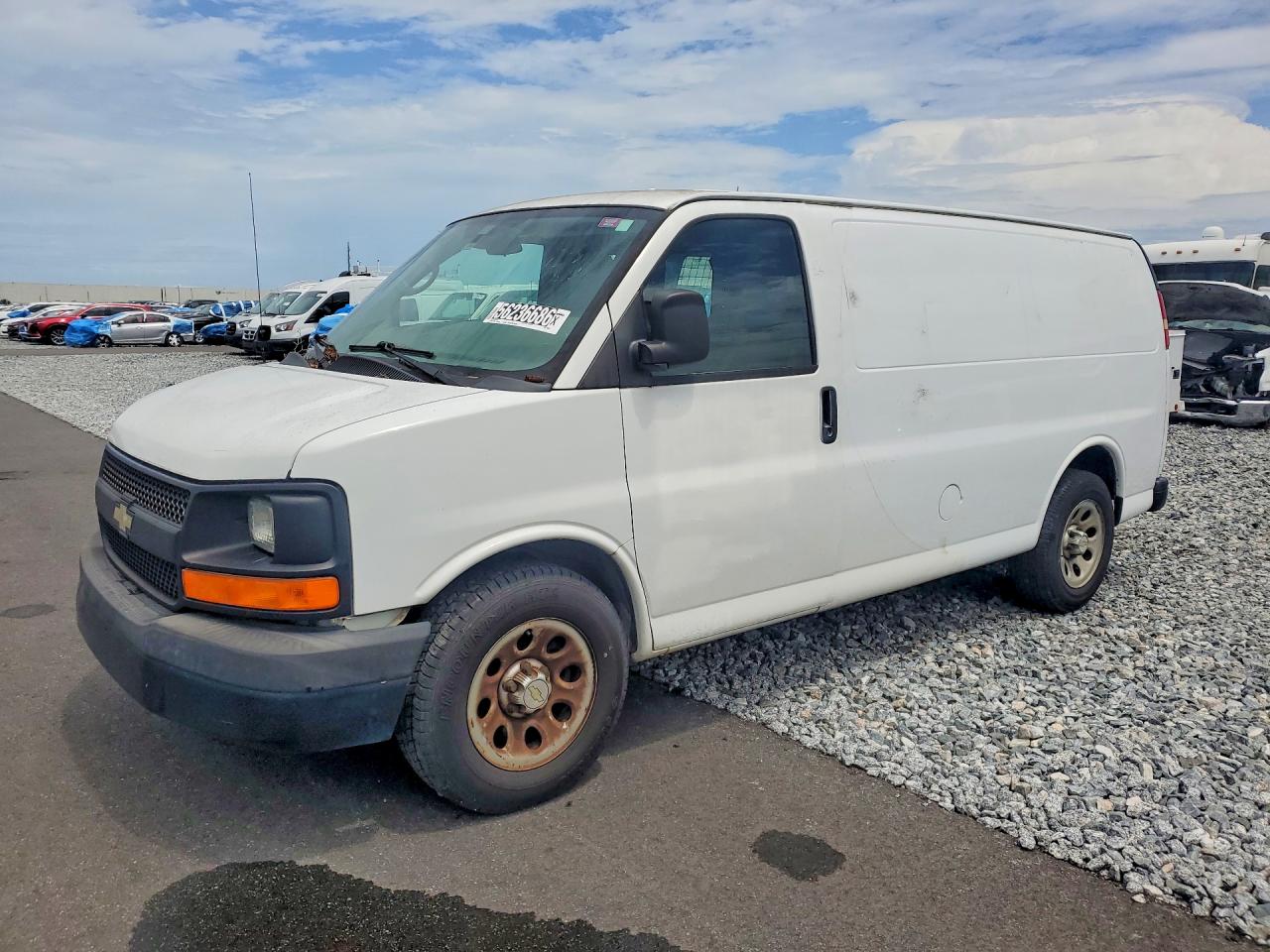2013 CHEVROLET EXPRESS