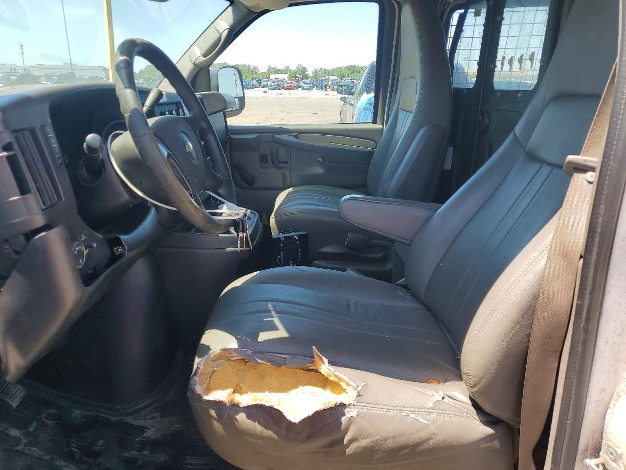 2013 CHEVROLET EXPRESS