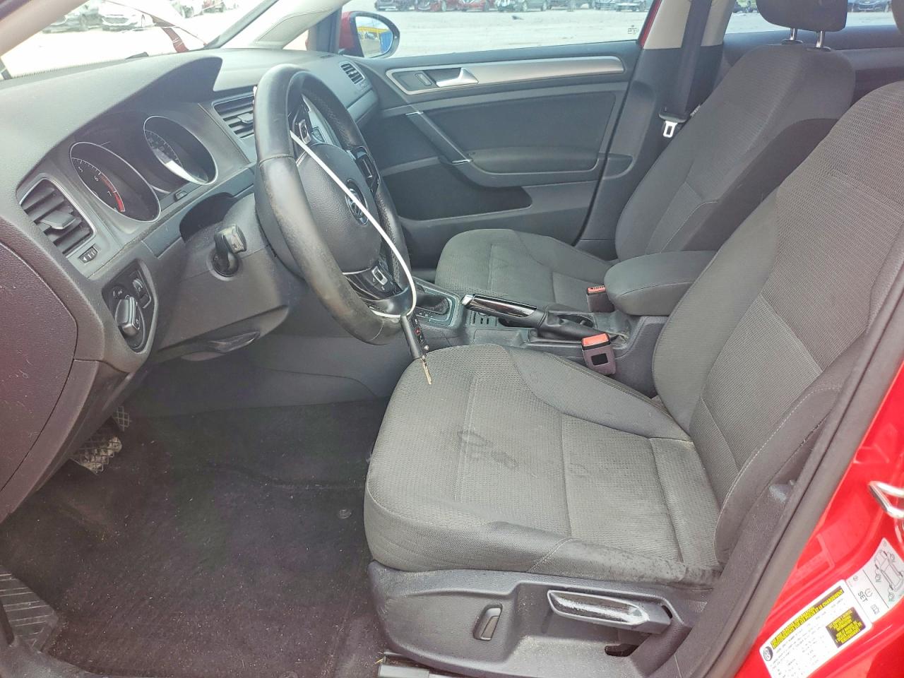2017 VOLKSWAGEN GOLF
