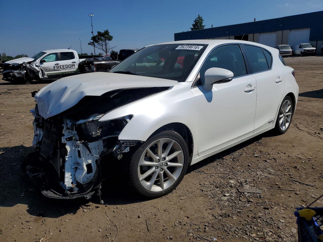 2011 LEXUS CT 200