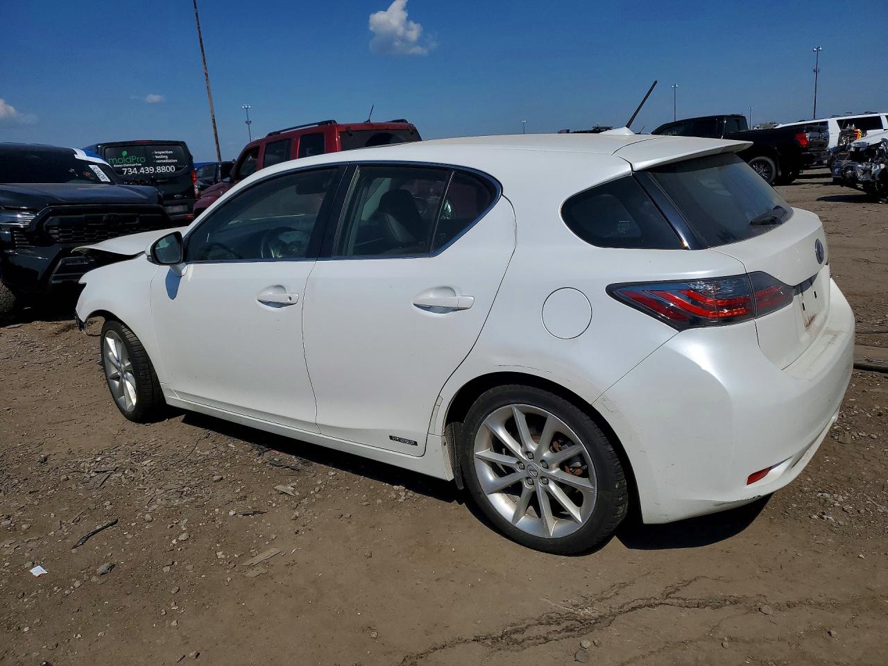 2011 LEXUS CT 200