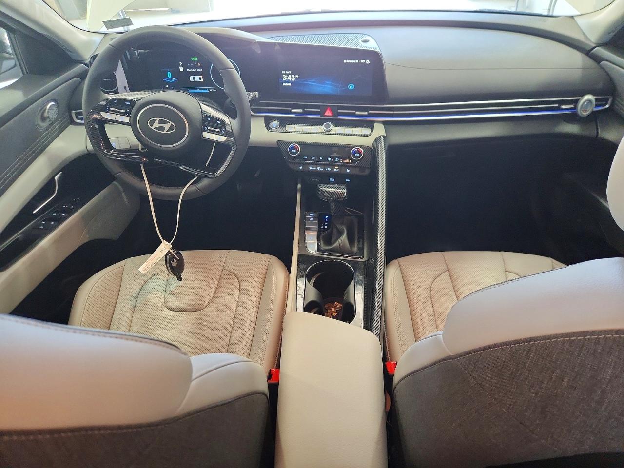 2025 HYUNDAI ELANTRA