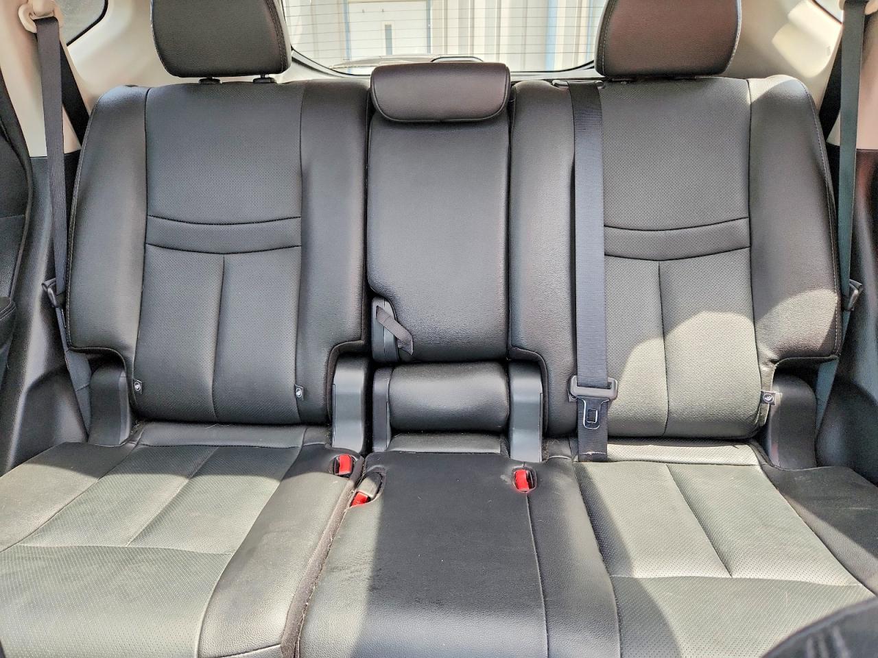 2016 NISSAN ROGUE