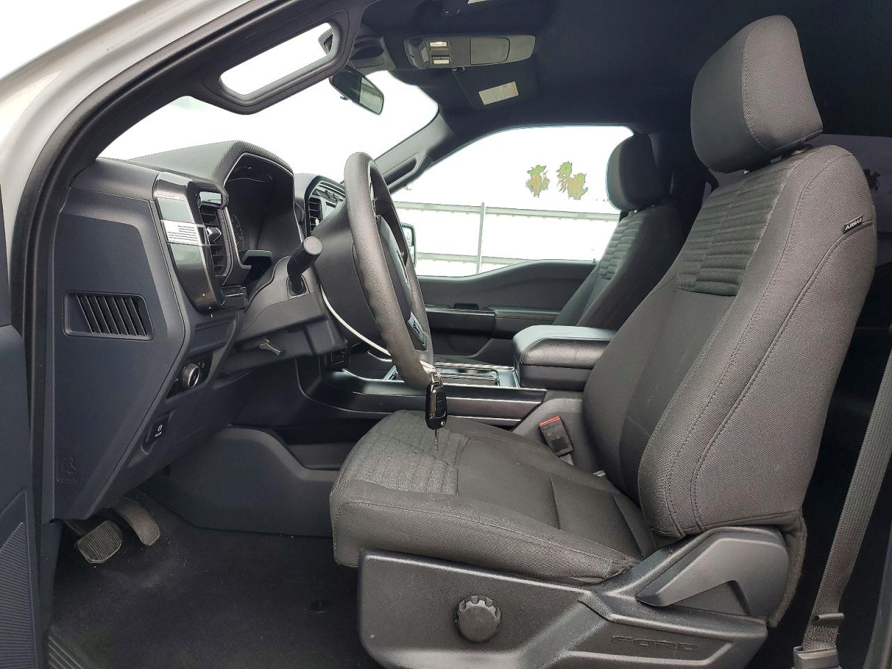 2023 FORD F150