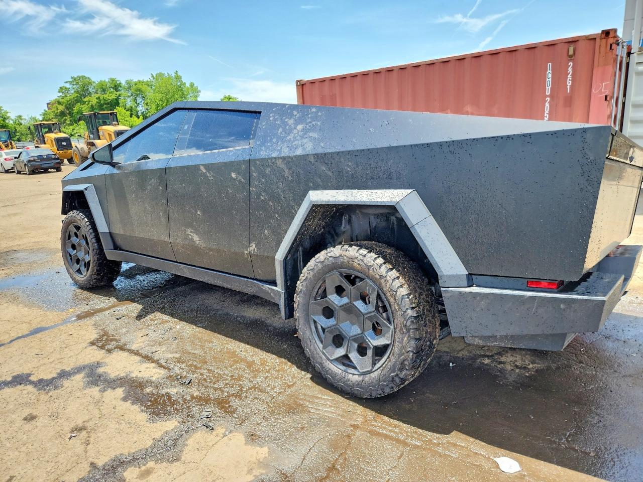 2024 TESLA CYBERTRUCK
