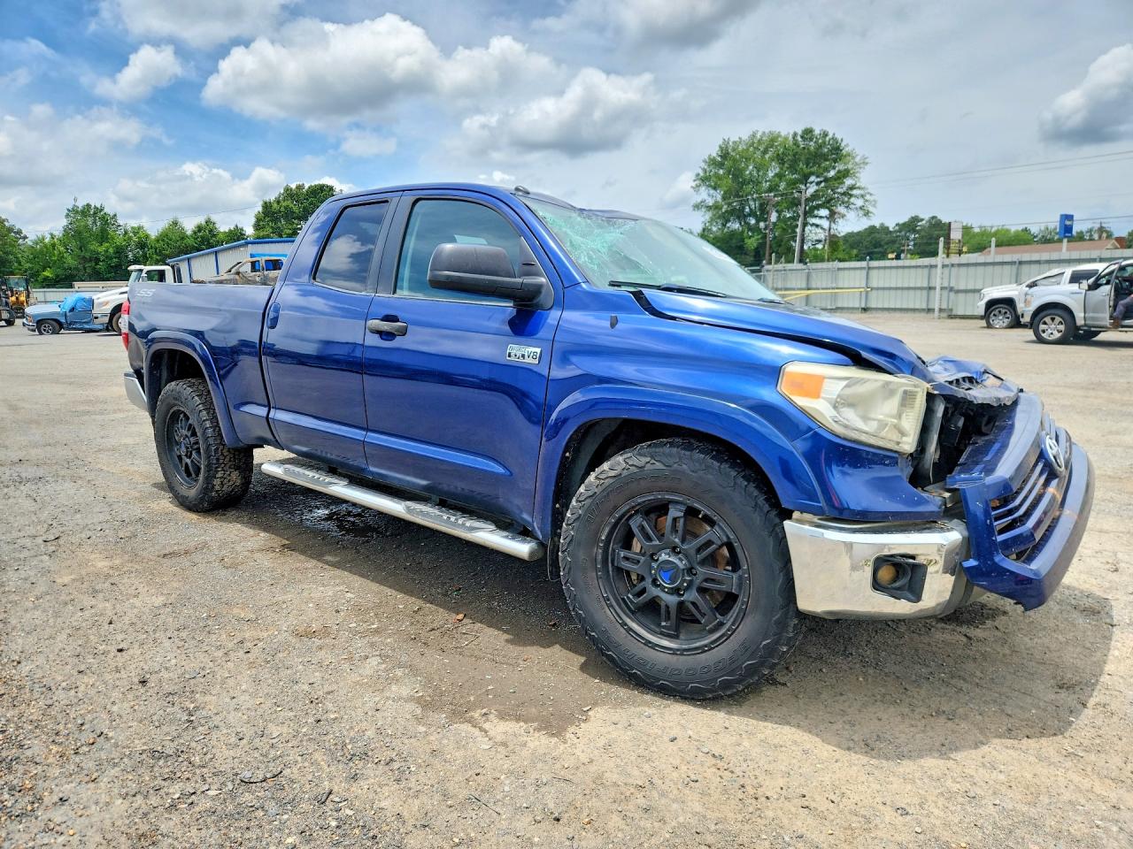 2014 TOYOTA TUNDRA