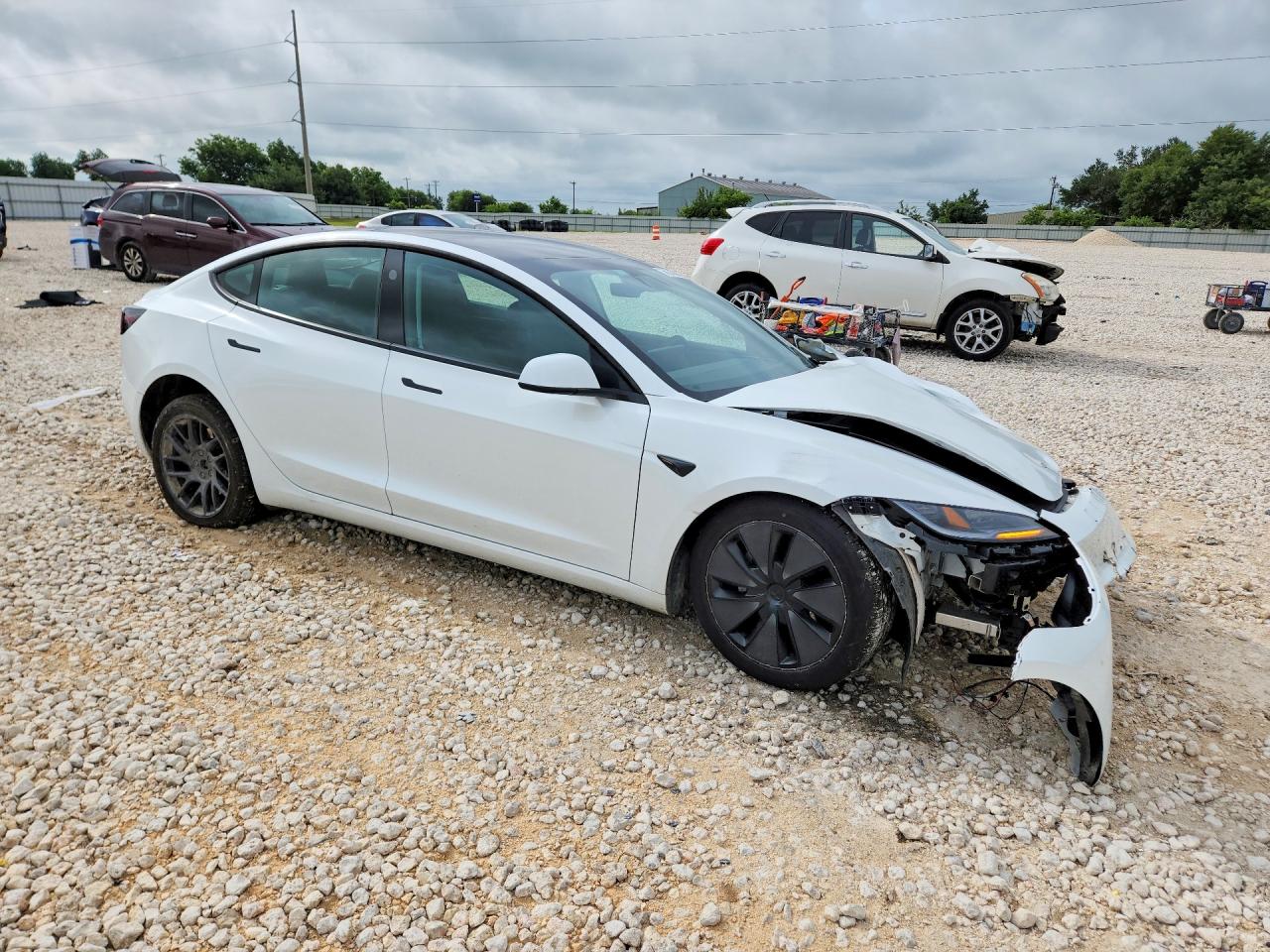 2025 TESLA MODEL 3