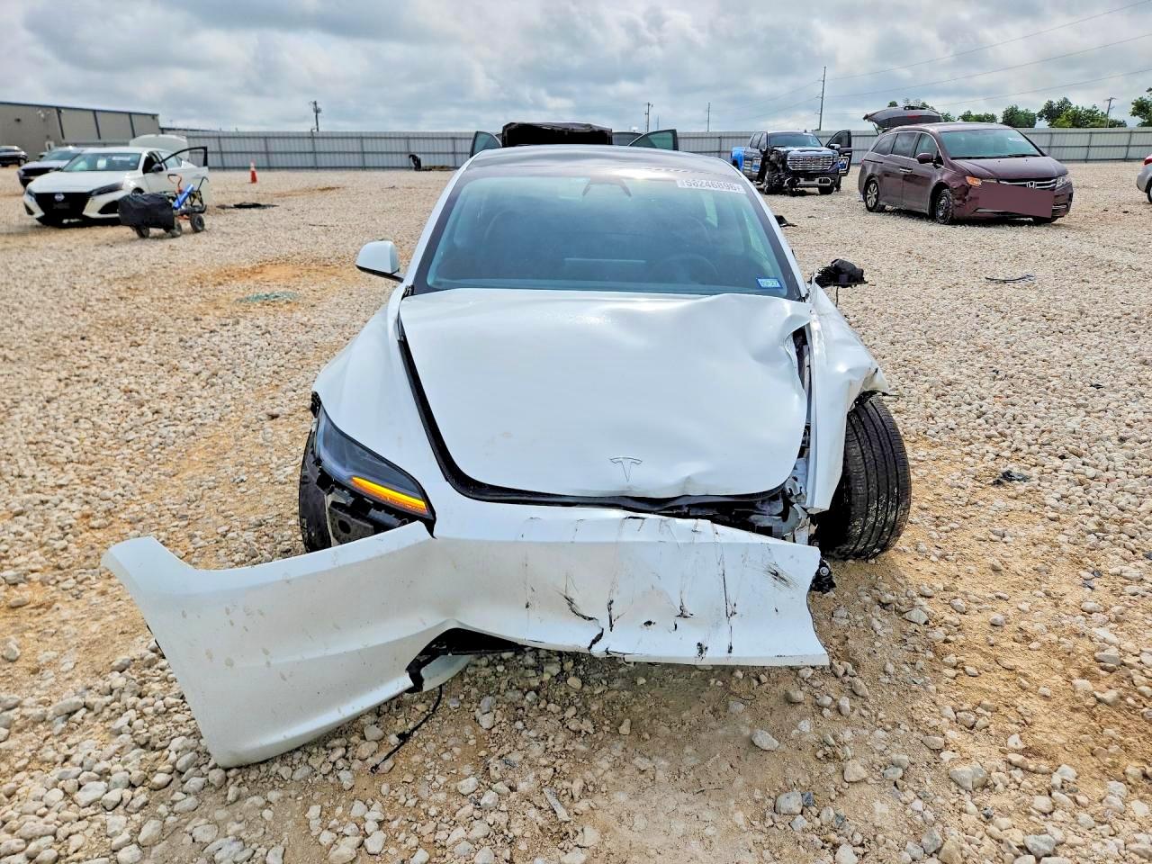 2025 TESLA MODEL 3